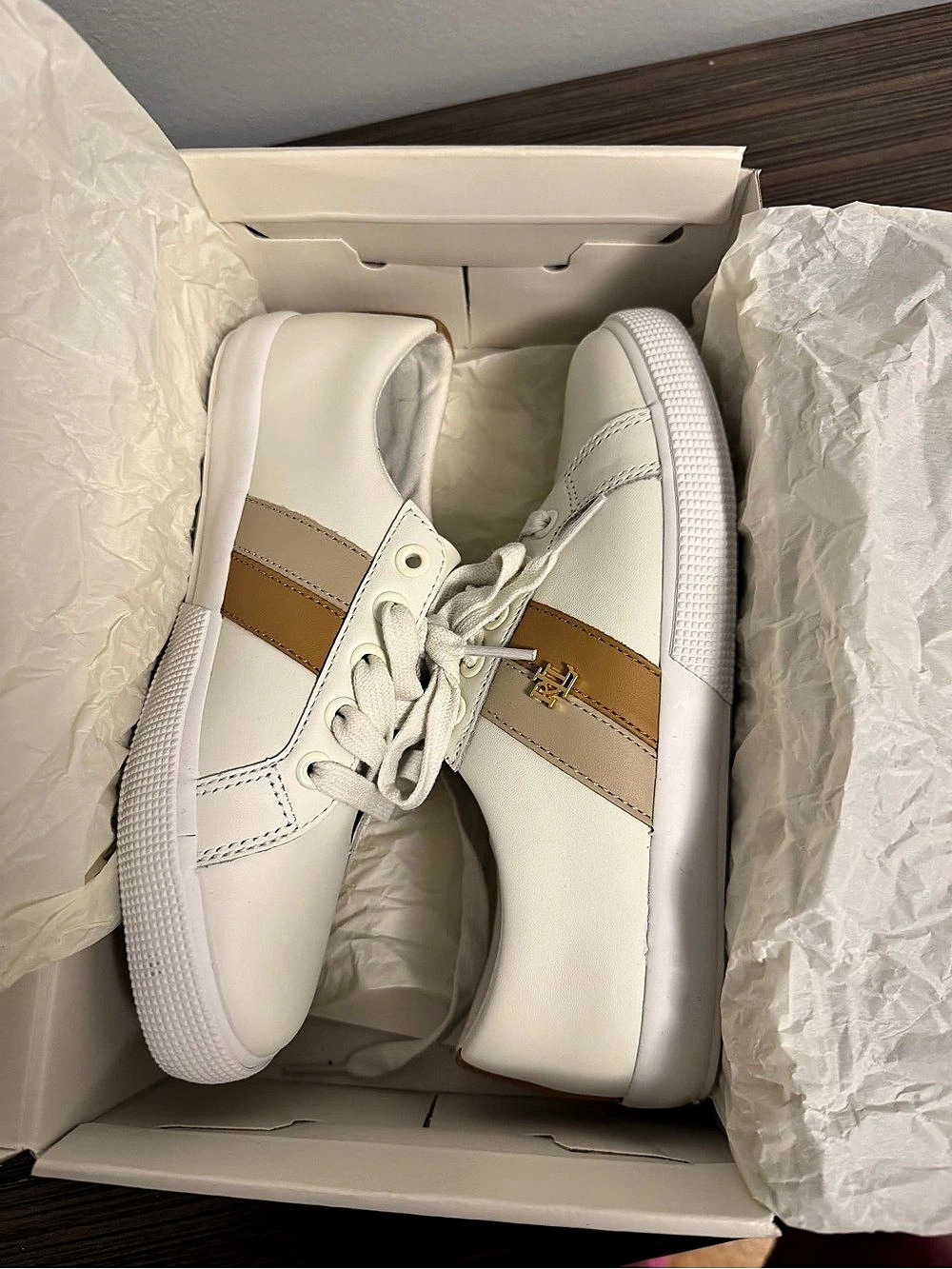 Lauren Ralph Lauren Janie Sneaker Women's White & Brown Size 6